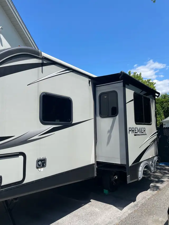 Roulotte Keystone Premiere Ultra Light 22RBPR in RVs & Motorhomes in Longueuil / South Shore - Image 10