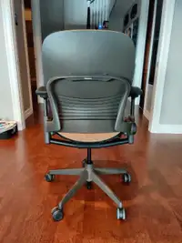 Steelcase Leap v2 Office Chair 