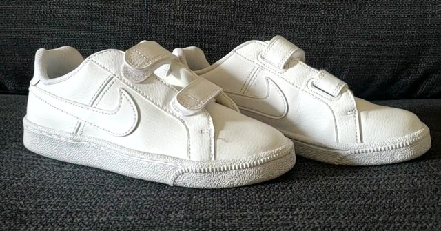 ! NEW ! - Nike Court Royale (Kids, 2Y), White in Kids & Youth in Hamilton - Image 2