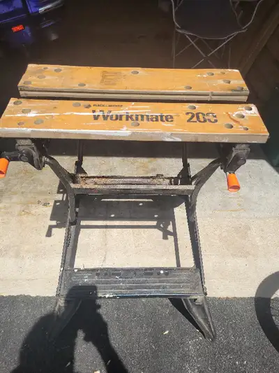Adjustable-jawed workbench/table 24 in wide Pick - Up in Lower Sackville, Cross-posted. Call Michael...