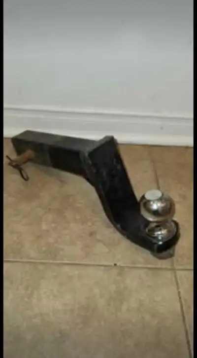 5000 pound capacity Trailer Hitch with 2in. ball, comes complete with pin as shown, easy and ready t...