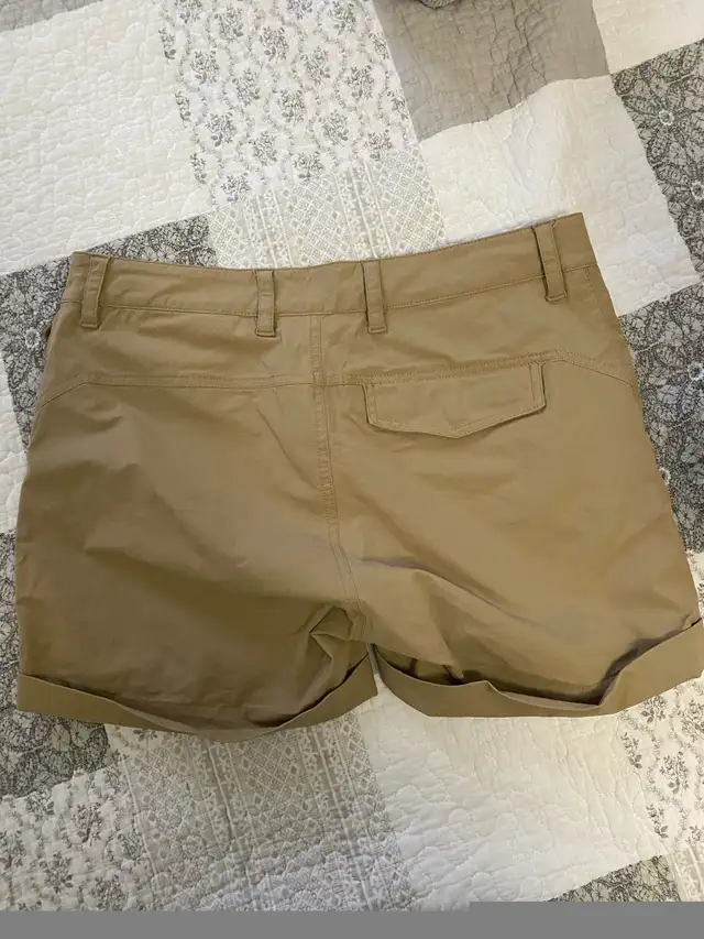 FjallRaven Shorts in Women's - Bottoms in City of Toronto - Image 4