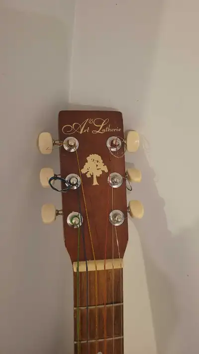 3/4 art and lutherie guitar for sale.