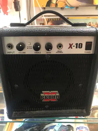 X-Brand X-10 Guitar Amplifier, View more