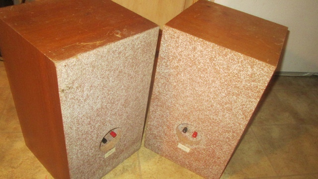 JPW P1 Classic British Bookshelf Speakers in Speakers in St. Catharines - Image 4