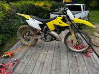 RM 125 dirtbike 