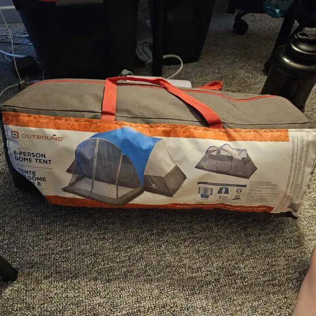 Coleman 8 Person Tent in Fishing, Camping & Outdoors in Barrie - Image 3