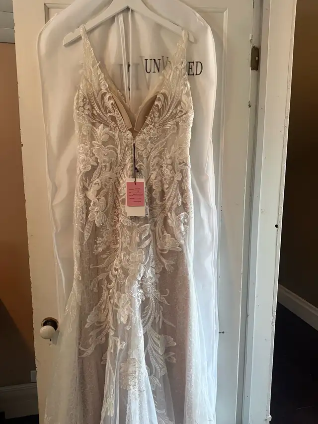 Justin Alexander Wedding dress in Wedding in Saskatoon - Image 8