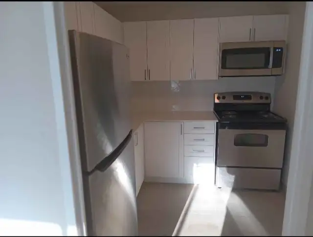 INTERNATIONAL STUDENTS WELCOME YONGE AND EGLINTON