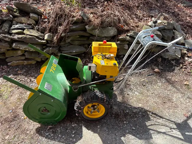 John Deere Snow Blower489519578046146560