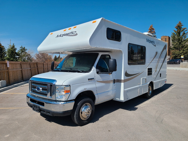 2011 Majestic 23A C class motorhome RVs & Motorhomes Calgary Kijiji