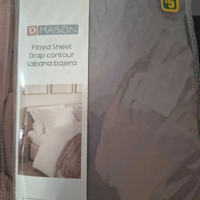 D Maison Double Bed Sheet Set in Bedding in Kitchener / Waterloo - Image 5