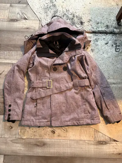 Ladies NORTH FACE winter jacket, View more