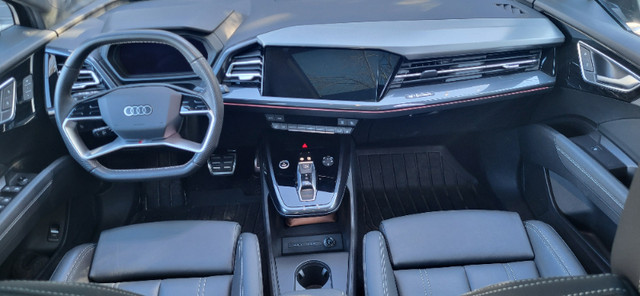2023 Audi Q4 e-tron, Technik,  quattro Black - 11,000kms in Cars & Trucks in City of Montréal - Image 3