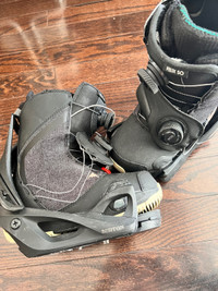 Burton women snowboard step on boots with bindings size 5