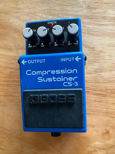 Used but in good condition CS-3: Compression Sustainer The CS-3 Compression Sustainer pedal compress...