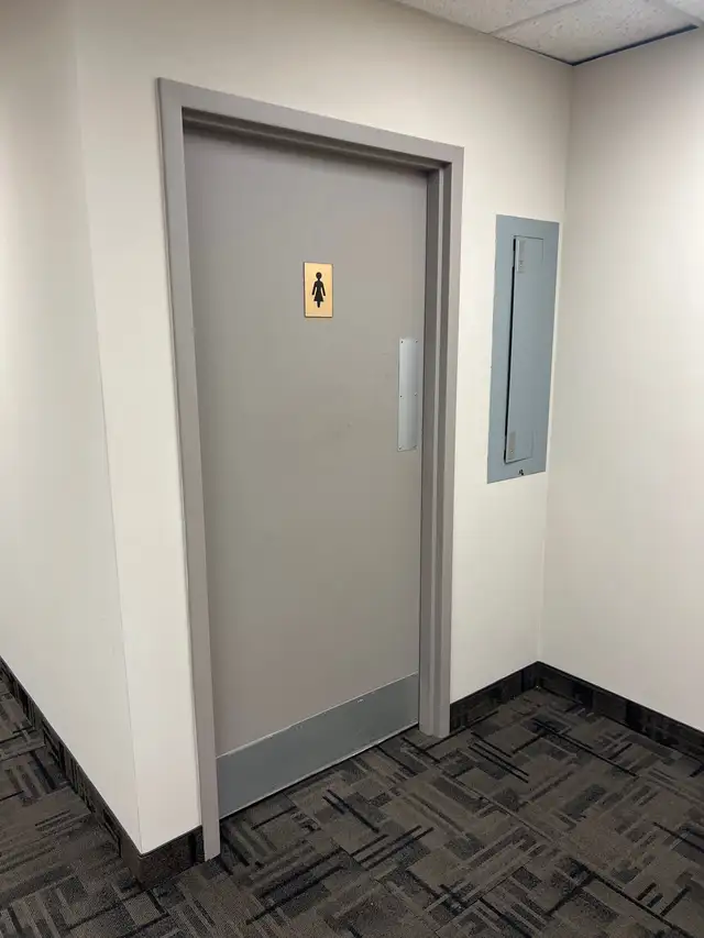 Office Space in Commercial & Office Space for Rent in Mississauga / Peel Region - Image 6