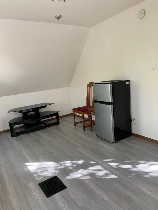 Room for rent in West End