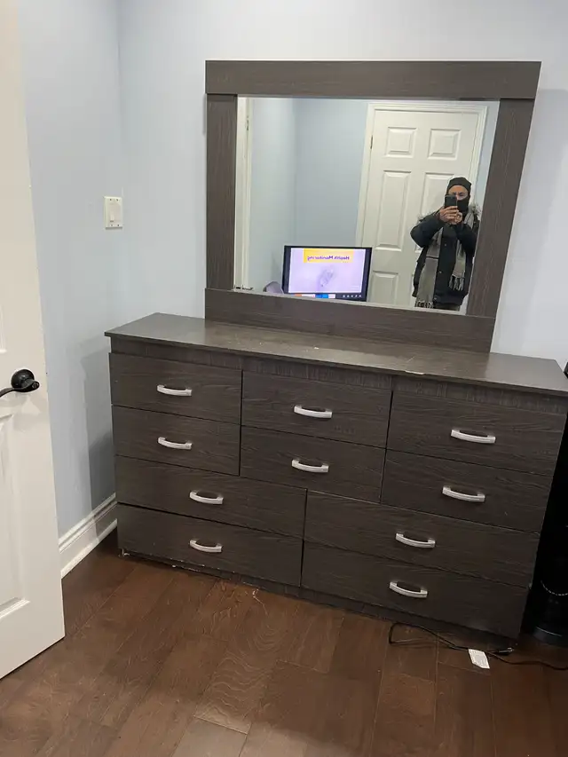 Gorgeous Furnished Room on 2nd Floor in Pickering House for Rent