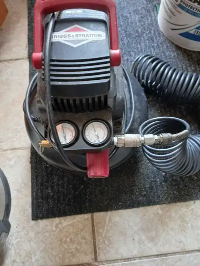 3 gallon Briggs and Stratton, View more