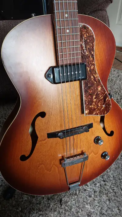 Godin 5th Avenue, View more