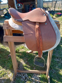 Child's pony English saddle