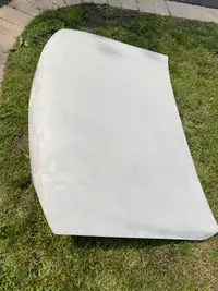 1999-2007 gmc hood in great condition 