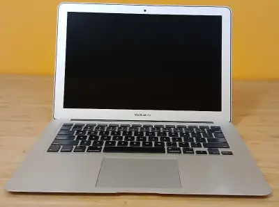 Apple MacBook Air i5 13-inch, View more