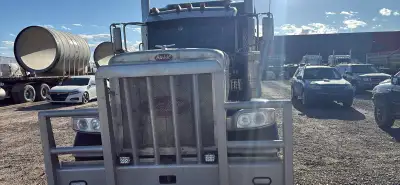 That truck Km 827000 no problem everything is good rebuild motor before 50000 km new egr new scr new...
