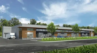 2171–2261 Rue Tanguay, Magog, QC Situé au cœur du secteur industriel et commercial de Magog, cet imm...