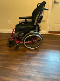 Hi End Wheelchair