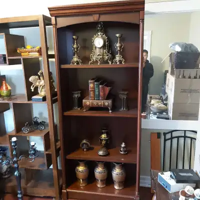 Etagere bibliotheque en Bois wood shelve library Horloge chandelier object art Grecque porte magazin...