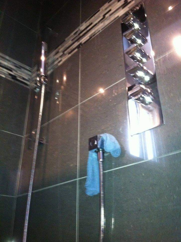 Pro Tile Service Walk-In Showers, Bathrooms, Kitchen Backsplash in Renovations, General Contracting & Handyman in Leamington - Image 3
