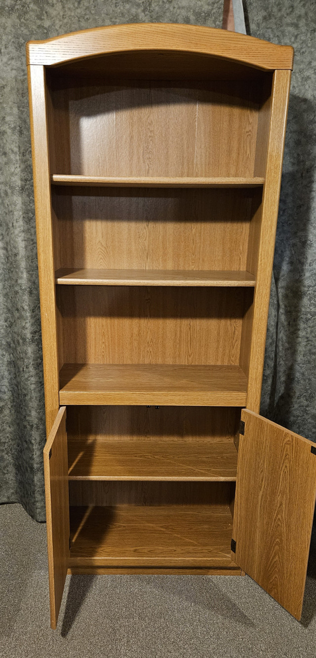 Wooden Bookcase in Bookcases & Shelving Units in London - Image 2
