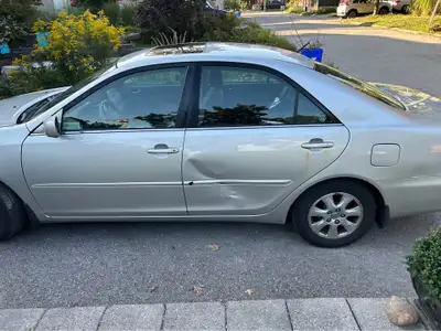 Reliable and well-maintained 2006 Toyota Camry available for sale. Issues: 1. There is a crack on th...