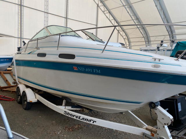 Searay Sundancer in Powerboats & Motorboats in Whitehorse