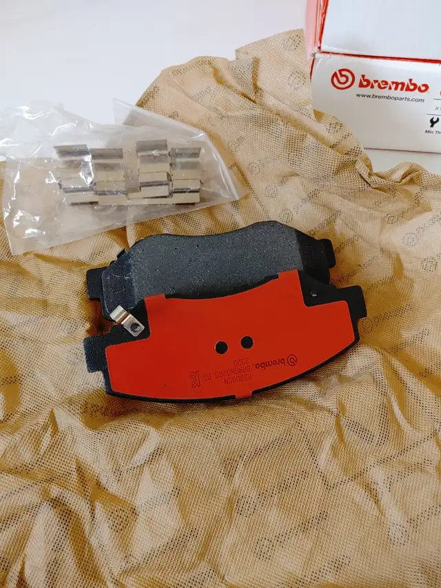freins Brembo pour Honda accord EX in Other Parts & Accessories in Longueuil / South Shore - Image 3