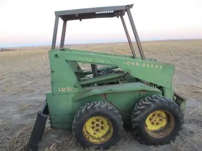 I am looking for an old skid steer in need of work. please contact with all details. PFA