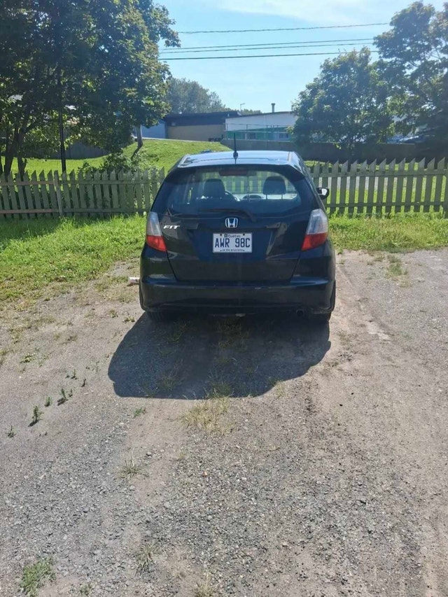 Honda Fit 2010 — photo 2