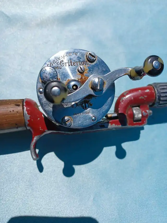 Vintage Shakespeare fishing reel and rod63694086919299124