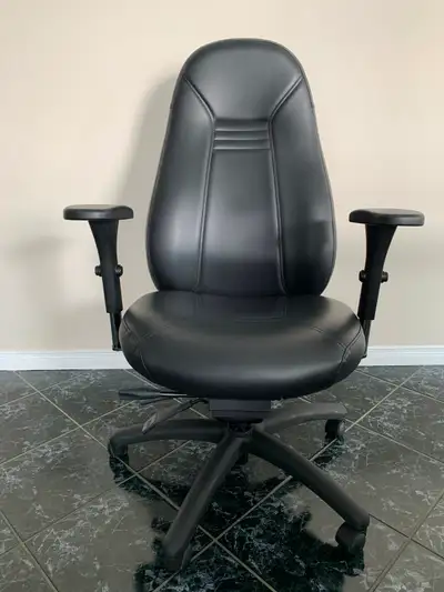 Bonded Leather Almost New Ergonomic Black Chair, View more