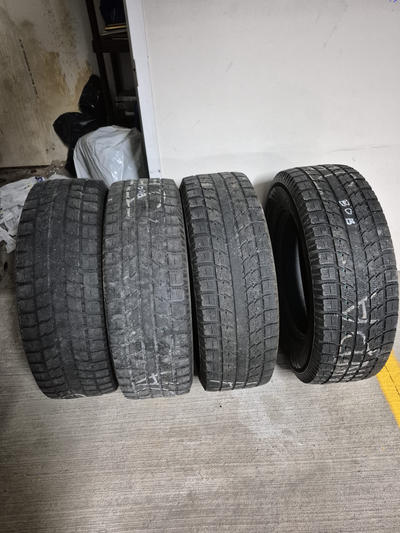 WINTER TIRES Toyo 18" - used one winter only - 225/70/R18