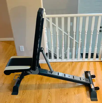 MARCY Adjustable Utility Bench, No Rips or tears everything is working perfectly and is in excellent...