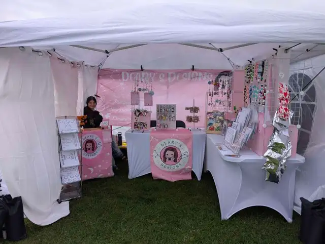 Fall market591896517448847361