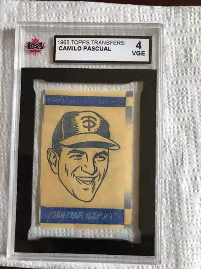 2 vintage sports cards, View more