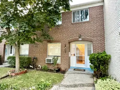 IF ADD IS UP, ROOM IS STILL BEING OFFERED:) ONLY REPLIES WITH THE BELOW INFORMATION WILL BE ANSWERED...