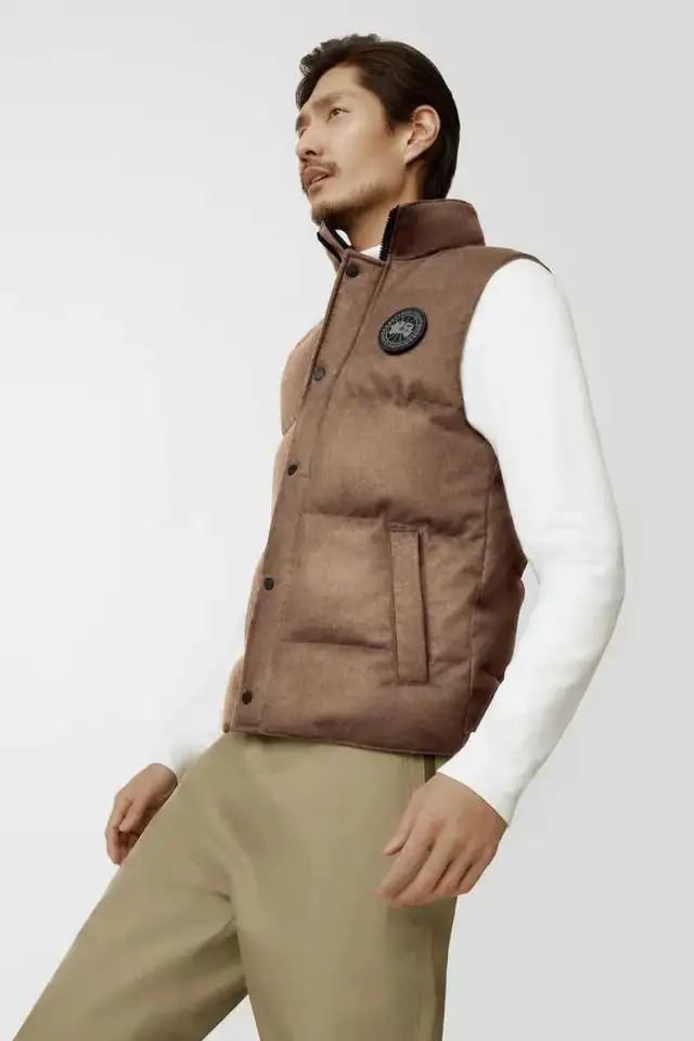 Canada Goose Garson Vest (Quicksand) size 2XL $380 (MSRP 850) in Men's in City of Toronto - Image 3