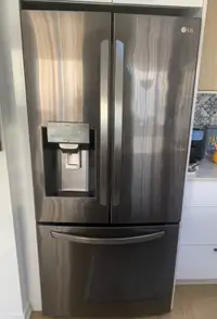 Réfrigérateur  à portes françaises 33''  24.5 pi. cu.