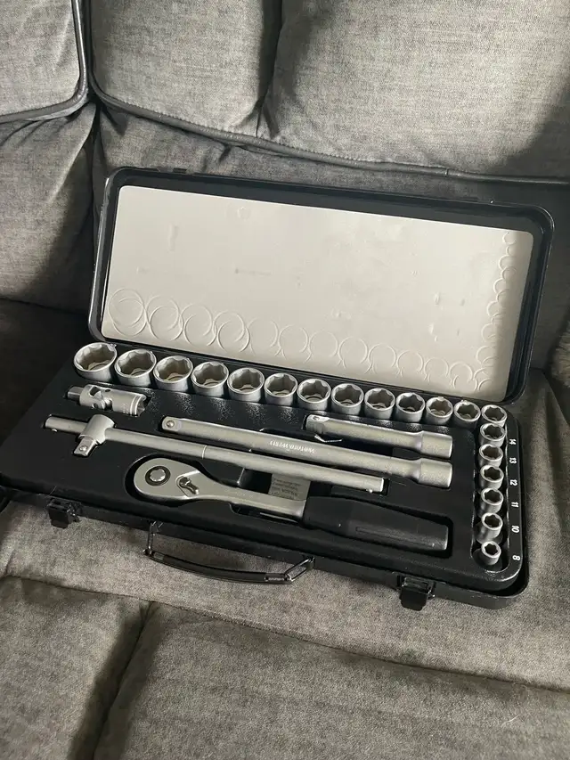 Socket Set in Hand Tools in St. Catharines - Image 6