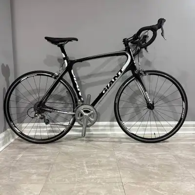 Giant Defy Carbon Road Bike w/ Shimano Tiagra [Size Large], View more